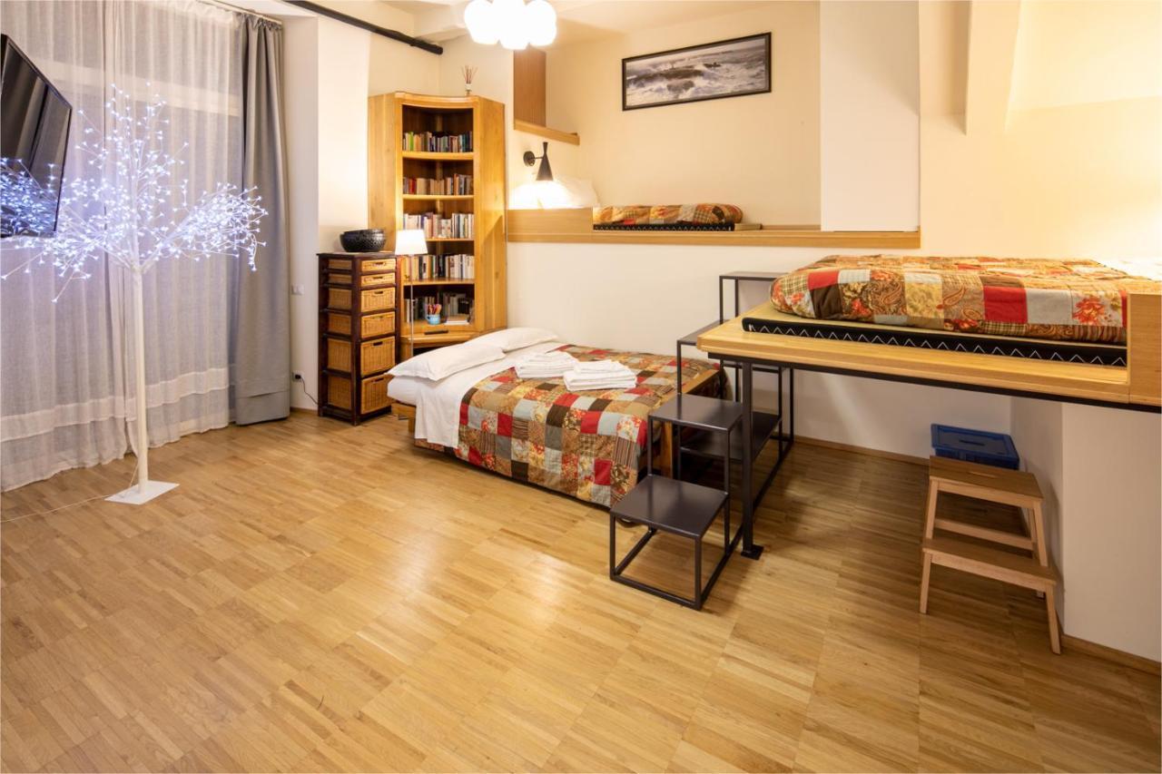 דירות La Casa Colorata - Flats In Milan - Bocconi מראה חיצוני תמונה
