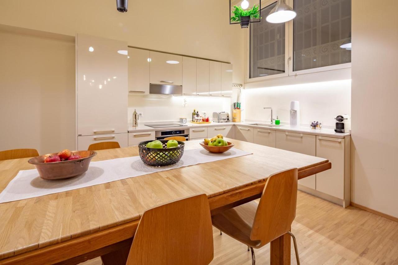דירות La Casa Colorata - Flats In Milan - Bocconi מראה חיצוני תמונה