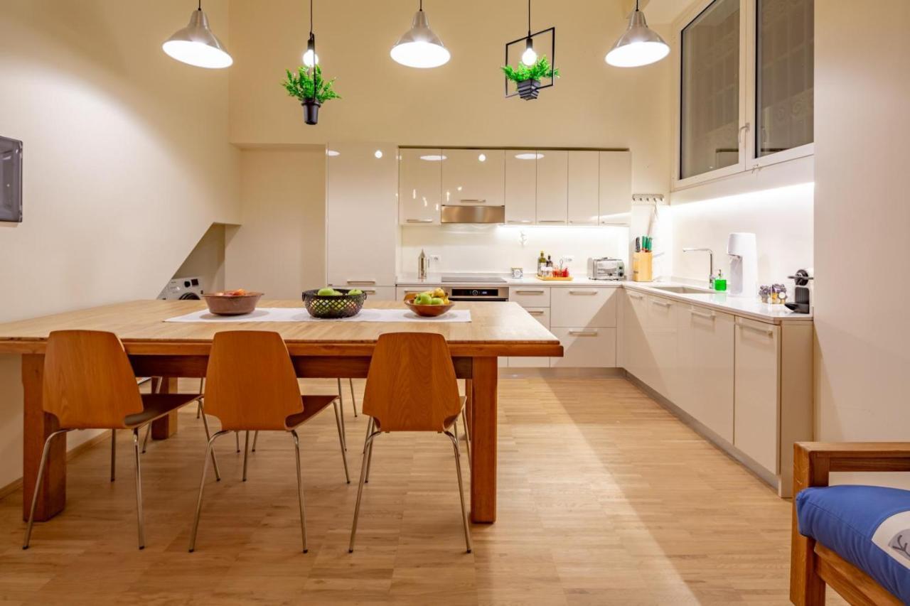 דירות La Casa Colorata - Flats In Milan - Bocconi מראה חיצוני תמונה