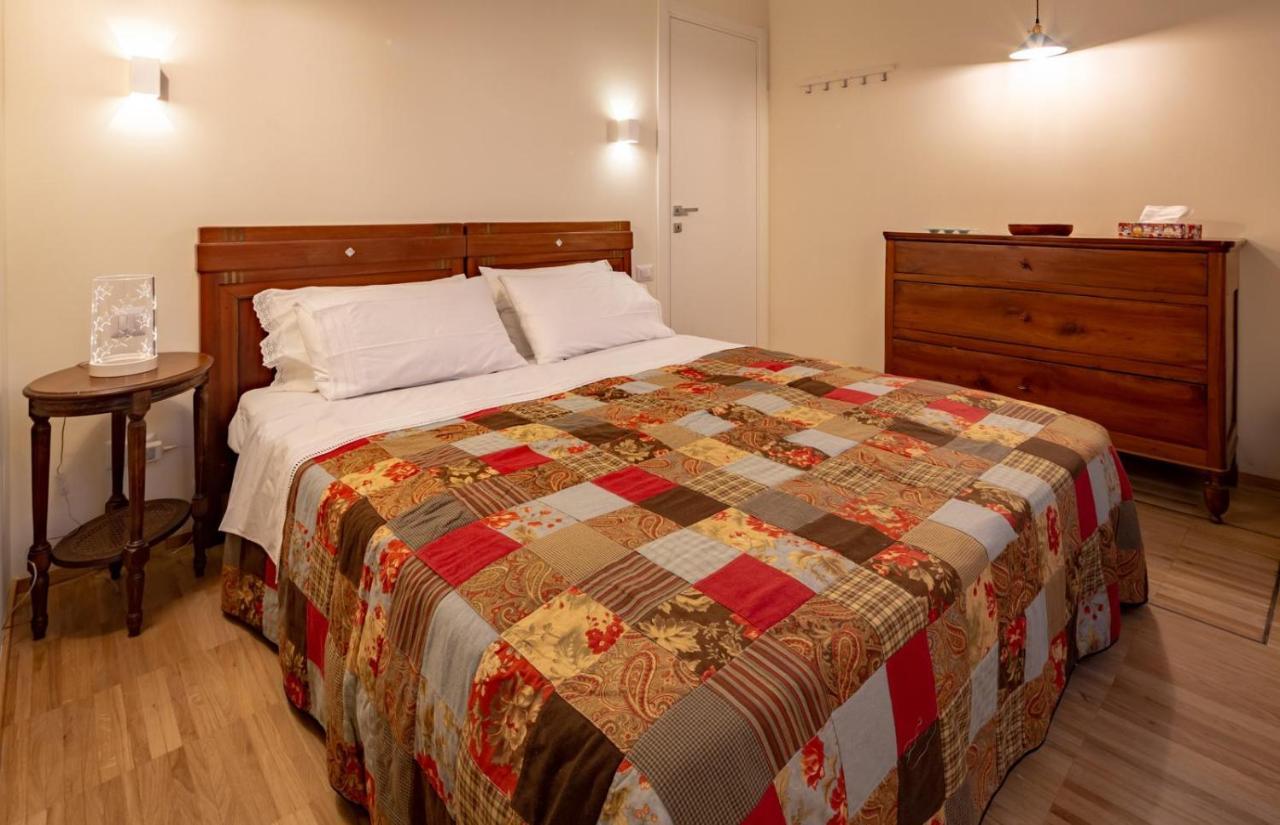 דירות La Casa Colorata - Flats In Milan - Bocconi מראה חיצוני תמונה