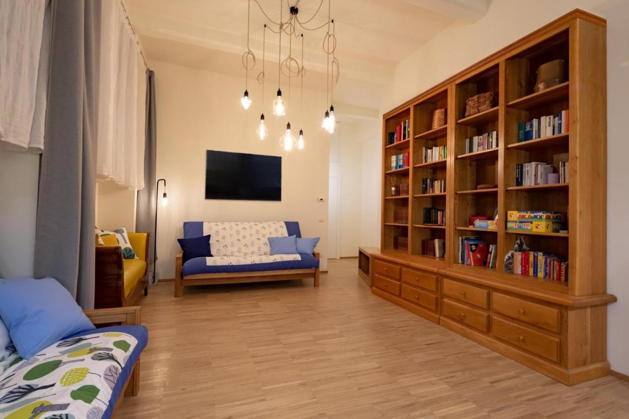 דירות La Casa Colorata - Flats In Milan - Bocconi מראה חיצוני תמונה