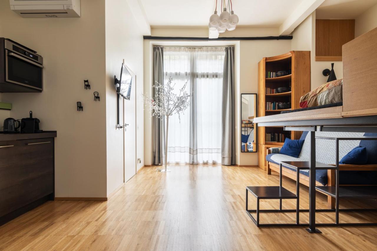דירות La Casa Colorata - Flats In Milan - Bocconi מראה חיצוני תמונה