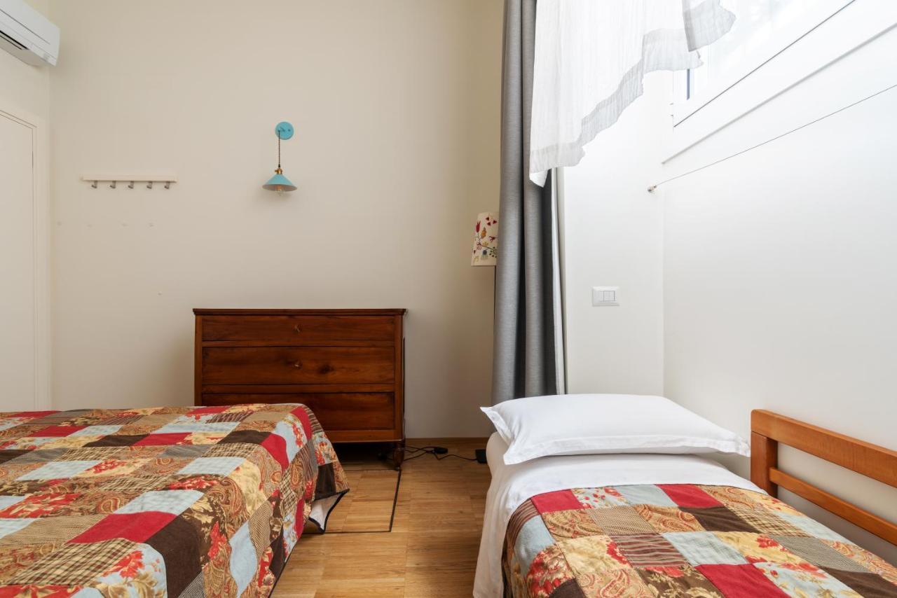 דירות La Casa Colorata - Flats In Milan - Bocconi מראה חיצוני תמונה